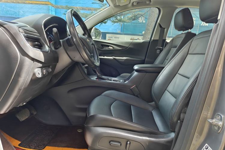 Used Chevrolet Equinox 2018 535T Automatic YuJie Edition Interior 4