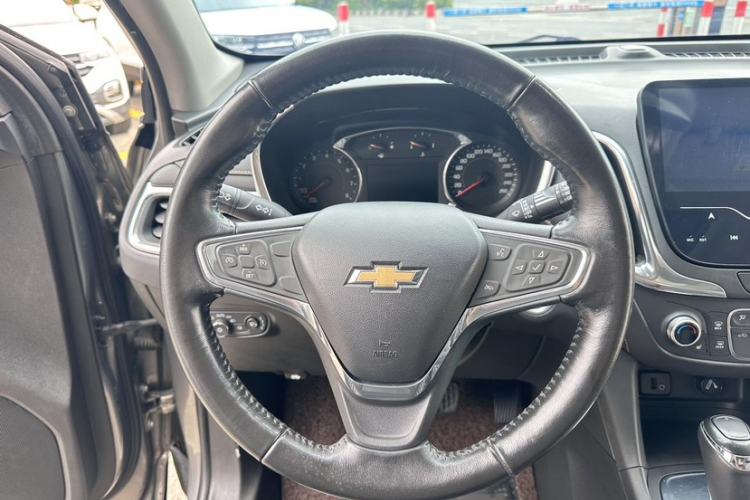 Used Chevrolet Equinox 2018 535T Automatic YuJie Edition Interior 8
