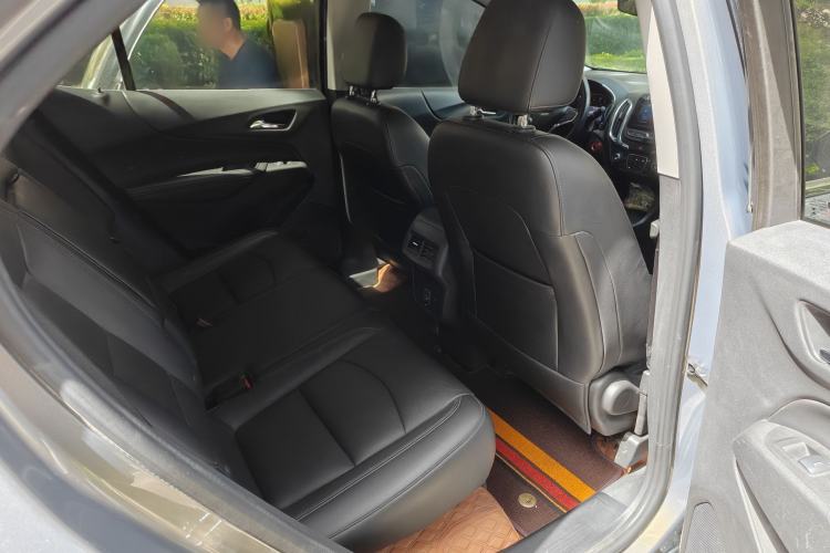 Used Chevrolet Equinox 2018 535T Automatic YuJie Edition Interior 9