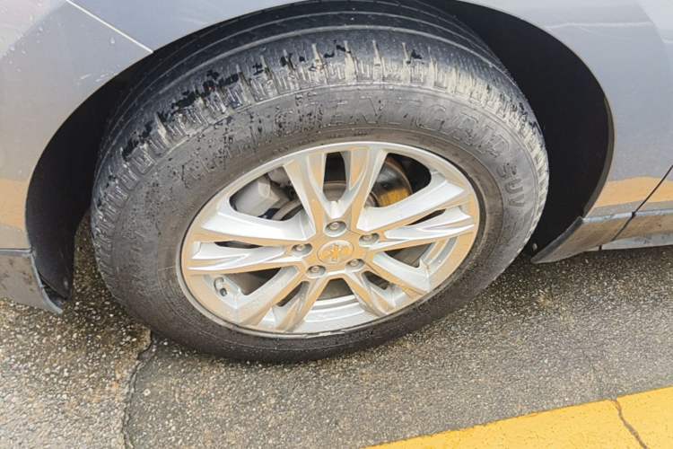 Used Chevrolet Equinox 2018 535T Automatic YuJie Edition Left Front Wheel Hub