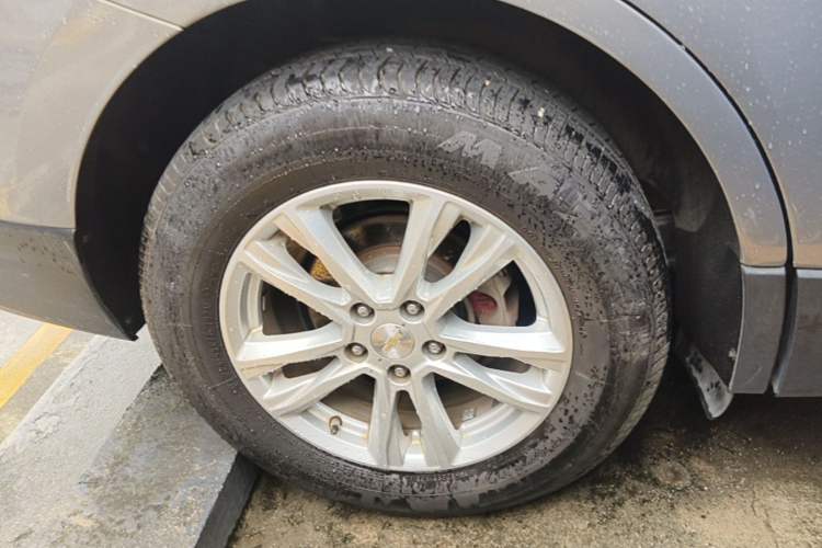 Used Chevrolet Equinox 2018 535T Automatic YuJie Edition Right Rear Wheel Hub