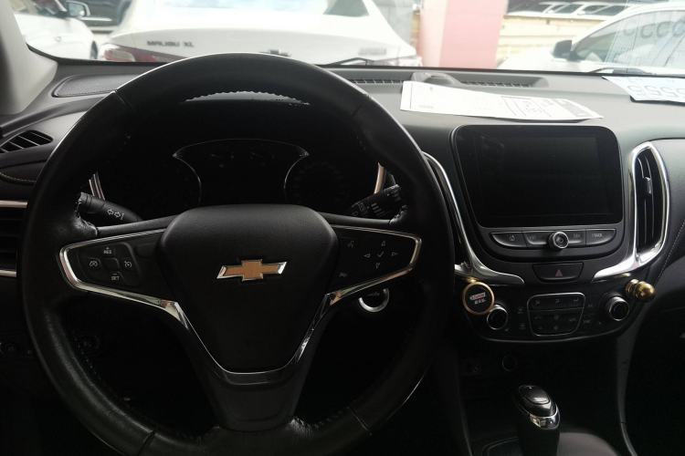 Used Chevrolet Equinox 2018 535T Automatic YuJie Edition Steering Wheel