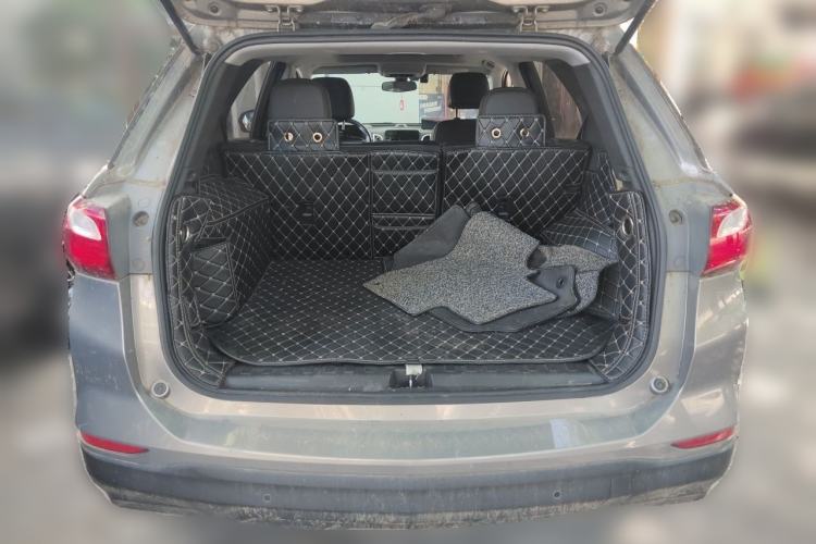 Used Chevrolet Equinox 2018 535T Automatic YuJie Edition Trunk