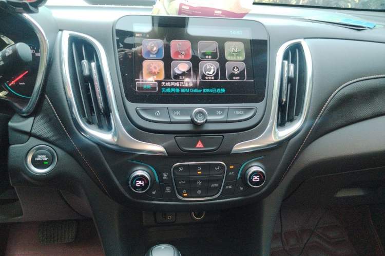 Used Chevrolet Equinox 2018 535T Automatic YuJie Edition Audio And AC Panel