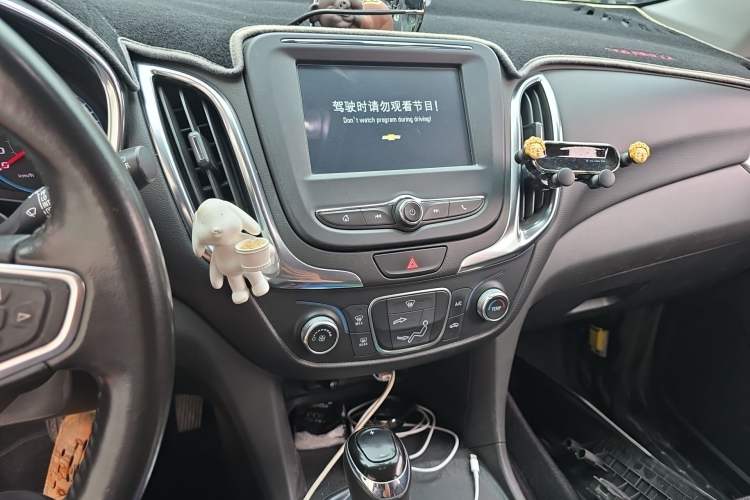 Used Chevrolet Equinox 2018 535T Automatic Chijie Edition Audio And AC Panel