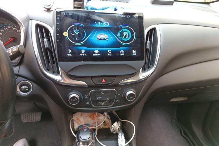 Used Chevrolet Equinox 2018 535T Automatic Chijie Edition Audio And AC Panel