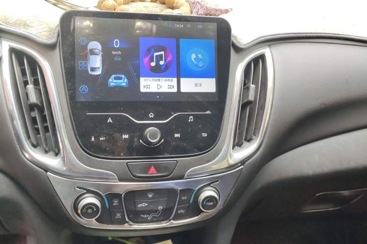 Used Chevrolet Equinox 2018 535T Automatic Chijie Edition Audio And AC Panel