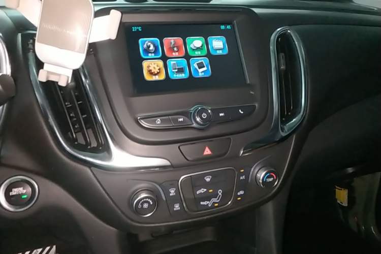 Used Chevrolet Equinox 2018 535T Automatic Chijie Edition Audio And AC Panel