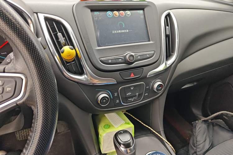 Used Chevrolet Equinox 2018 535T Automatic Chijie Edition Audio And AC Panel