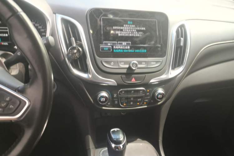 Used Chevrolet Equinox 2018 535T Automatic YuJie Edition Audio And AC Panel