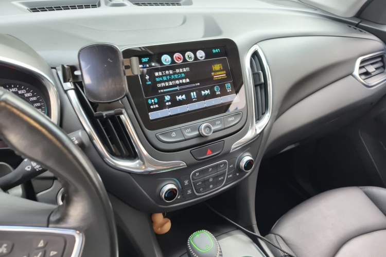 Used Chevrolet Equinox 2018 535T Automatic YuJie Edition Audio And AC Panel