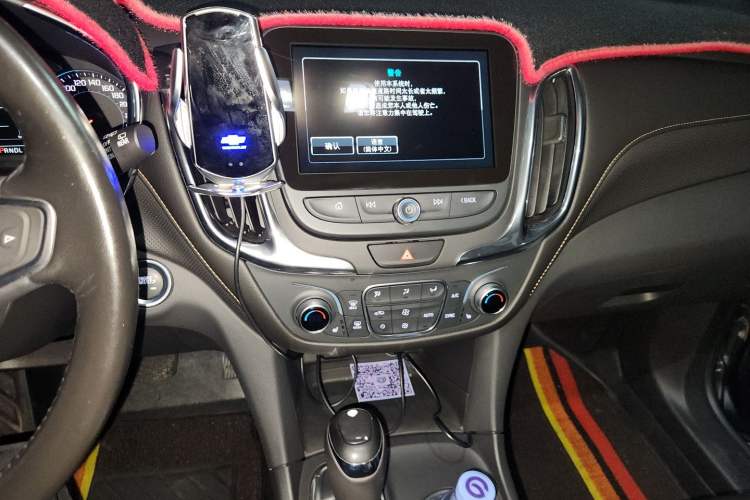 Used Chevrolet Equinox 2018 535T Automatic YuJie Edition Audio And AC Panel