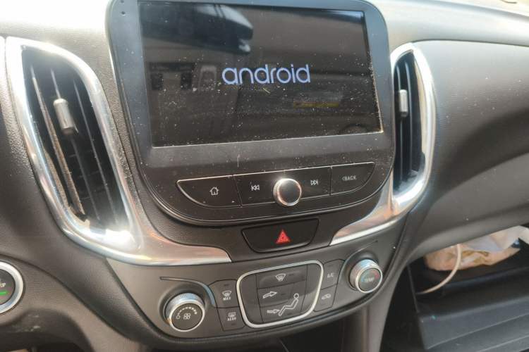 Used Chevrolet Equinox 2018 535T Automatic Chijie Edition Audio And AC Panel