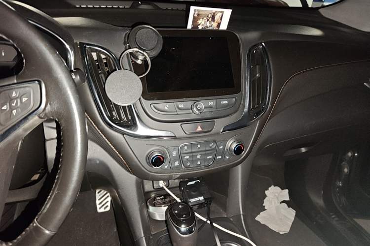 Used Chevrolet Equinox 2018 535T Automatic YuJie Edition Audio And AC Panel
