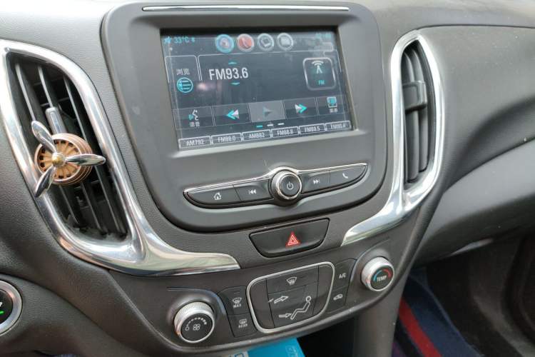 Used Chevrolet Equinox 2018 535T Automatic Chijie Edition Audio And AC Panel