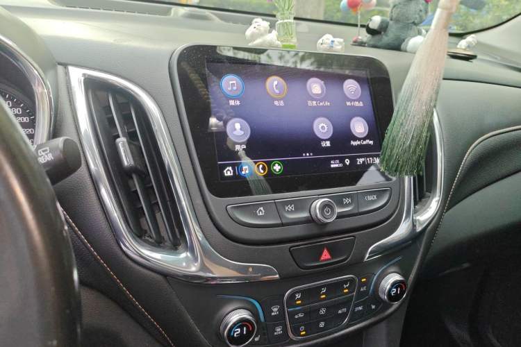 Used Chevrolet Equinox 2018 535T Automatic YuJie Edition Audio And AC Panel