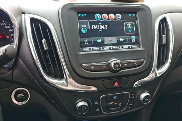 Used Chevrolet Equinox 2018 535T Automatic Chijie Edition Audio And AC Panel