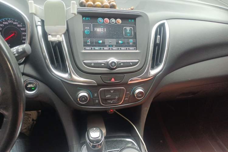 Used Chevrolet Equinox 2018 535T Automatic Chijie Edition Audio And AC Panel
