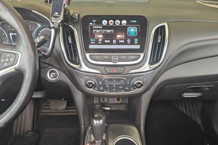 Used Chevrolet Equinox 2018 535T Automatic YuJie Edition Audio And AC Panel