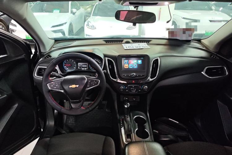 Used Chevrolet Equinox 2018 535T Automatic Chijie Edition Center Console