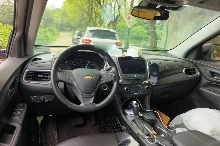 Used Chevrolet Equinox 2018 535T Automatic YuJie Edition Center Console