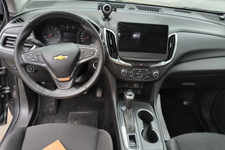 Used Chevrolet Equinox 2018 535T Automatic Chijie Edition Center Console