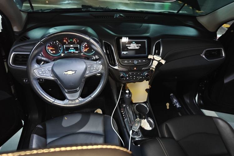Used Chevrolet Equinox 2018 535T Automatic YuJie Edition Center Console