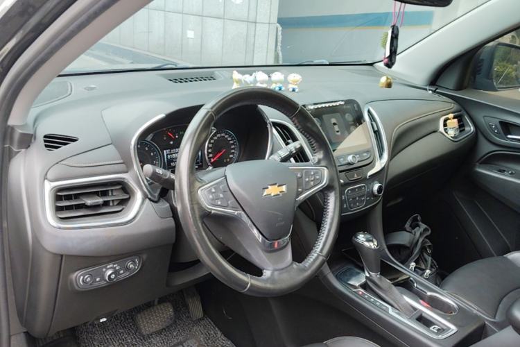 Used Chevrolet Equinox 2018 535T Automatic YuJie Edition Center Console