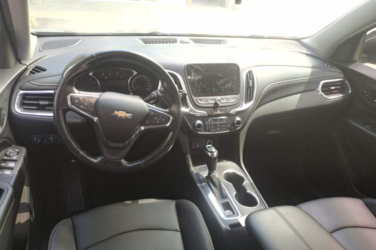 Used Chevrolet Equinox 2018 535T Automatic YuJie Edition Center Console