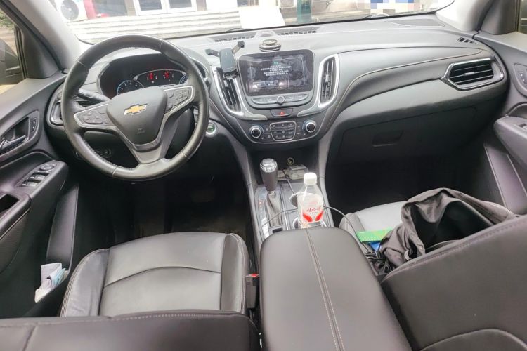 Used Chevrolet Equinox 2018 535T Automatic YuJie Edition Center Console
