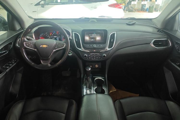 Used Chevrolet Equinox 2018 535T Automatic YuJie Edition Center Console