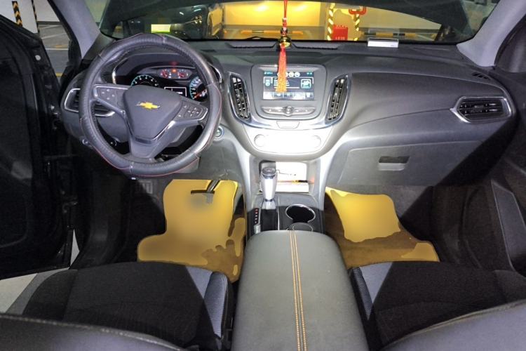 Used Chevrolet Equinox 2018 535T Automatic Chijie Edition Center Console