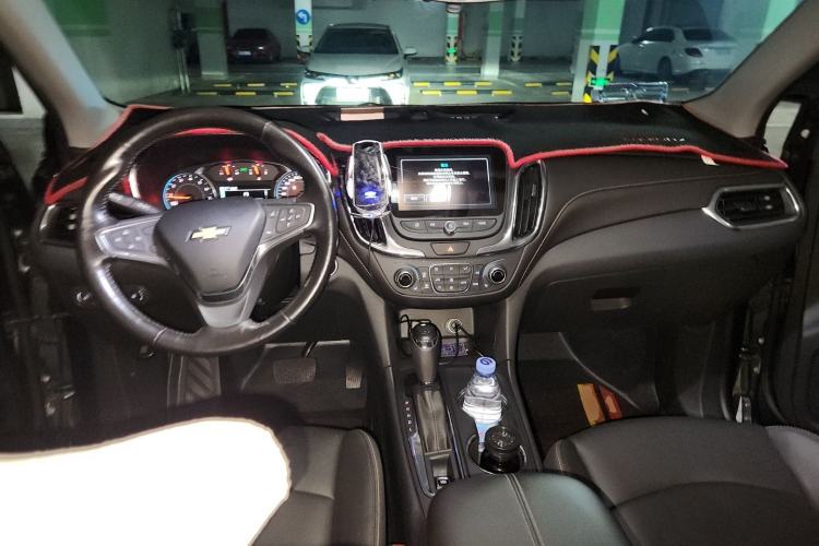 Used Chevrolet Equinox 2018 535T Automatic YuJie Edition Center Console
