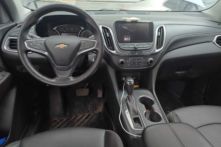 Used Chevrolet Equinox 2018 535T Automatic YuJie Edition Center Console