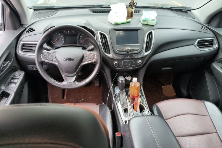 Used Chevrolet Equinox 2018 535T Automatic Chijie Edition Center Console