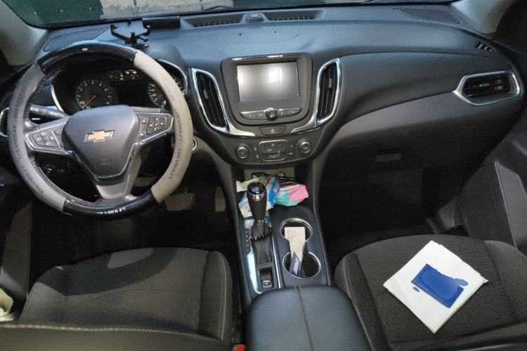 Used Chevrolet Equinox 2018 535T Automatic Chijie Edition Center Console