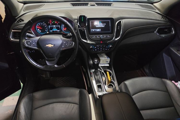 Used Chevrolet Equinox 2018 535T Automatic YuJie Edition Center Console