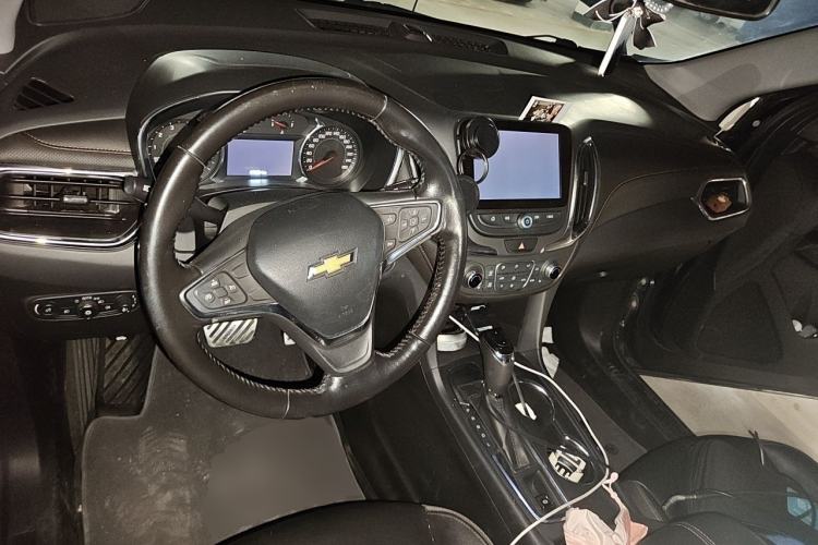 Used Chevrolet Equinox 2018 535T Automatic YuJie Edition Center Console