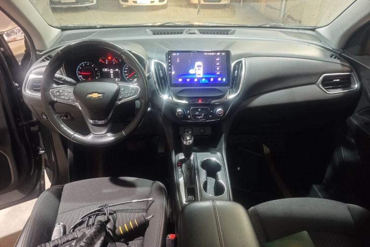 Used Chevrolet Equinox 2018 535T Automatic Chijie Edition Center Console