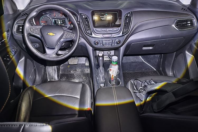 Used Chevrolet Equinox 2018 535T Automatic YuJie Edition Center Console