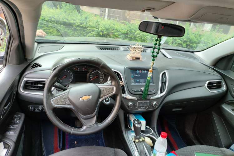 Used Chevrolet Equinox 2018 535T Automatic Chijie Edition Center Console