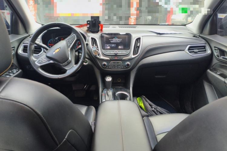 Used Chevrolet Equinox 2018 535T Automatic YuJie Edition Center Console