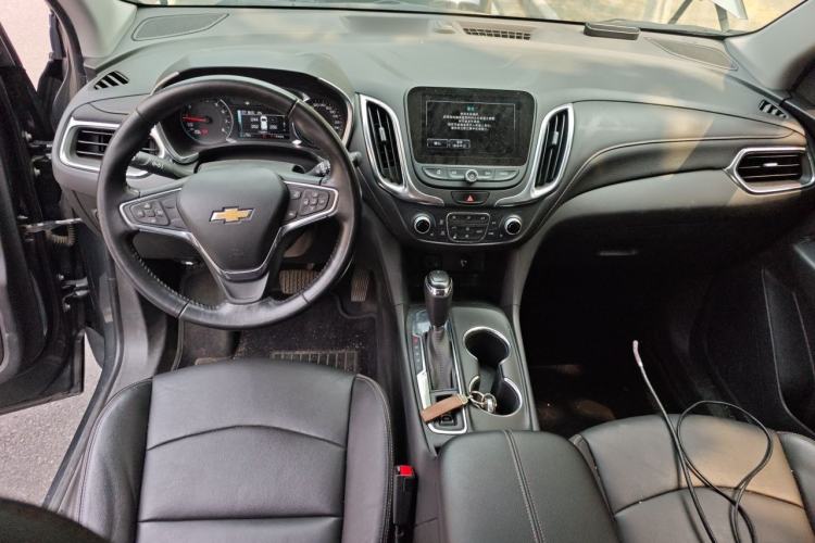 Used Chevrolet Equinox 2018 535T Automatic YuJie Edition Center Console