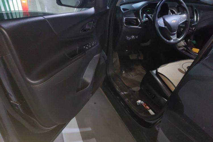 Used Chevrolet Equinox 2018 535T Automatic YuJie Edition Driver Seat