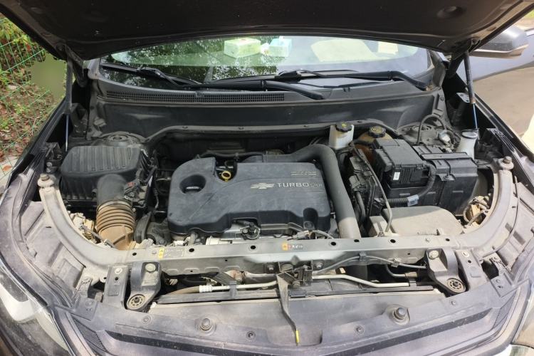 Used Chevrolet Equinox 2018 535T Automatic YuJie Edition Engine Bay