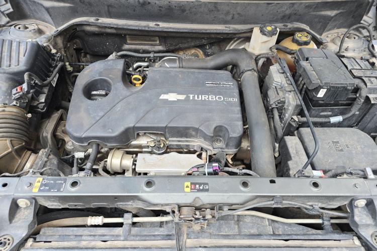 Used Chevrolet Equinox 2018 535T Automatic Chijie Edition Engine Bay