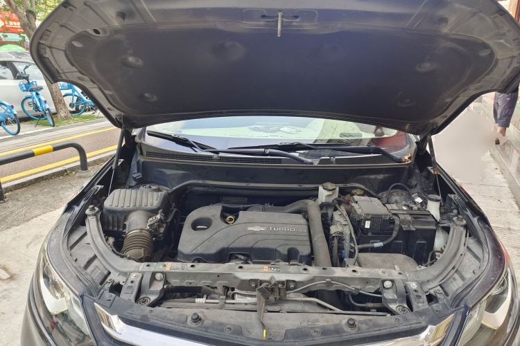 Used Chevrolet Equinox 2018 535T Automatic Chijie Edition Engine Bay