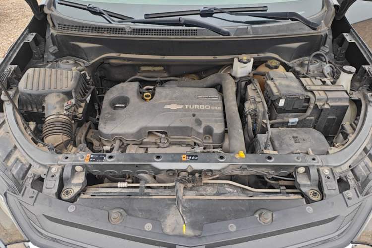 Used Chevrolet Equinox 2018 535T Automatic Chijie Edition Engine Bay