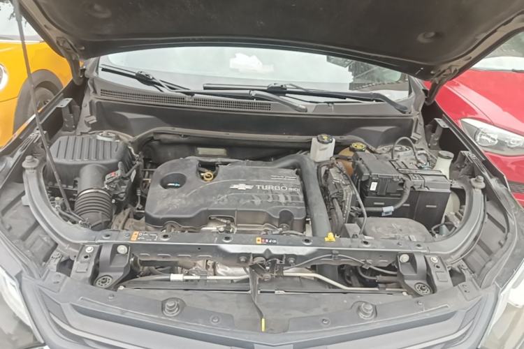 Used Chevrolet Equinox 2018 535T Automatic YuJie Edition Engine Bay