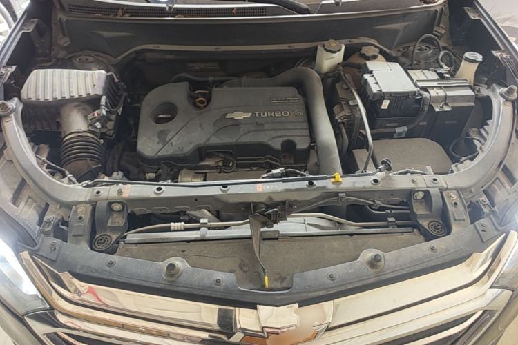 Used Chevrolet Equinox 2018 535T Automatic Chijie Edition Engine Bay